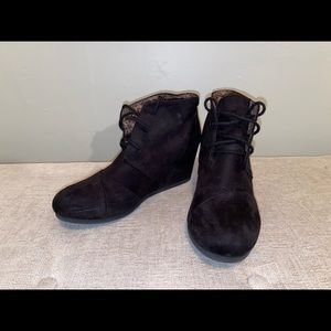 Women’s Wedge Booties